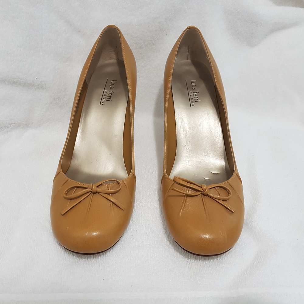 Luca Ferri Brown Leather Pumps with Bow